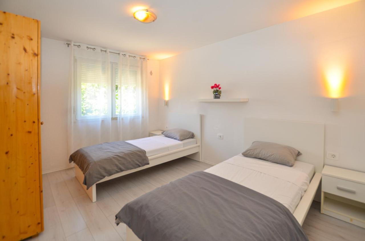 Apartments Iris Rovinj Luaran gambar